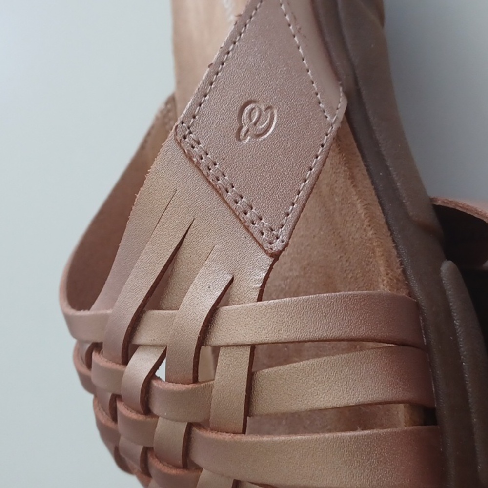Easy Spirit SE MEADOW women's Sz 9.5 Sandals - Picture 3 of 6